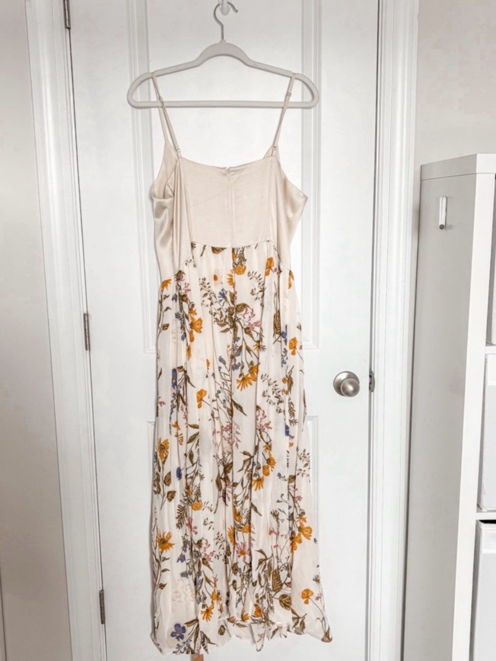 Reformation Everleigh Satin Dress ~ Frolic Floral Print 12 NWT - Picture 2 of 6